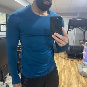 Gymshark performance fit full sleeve tee medium